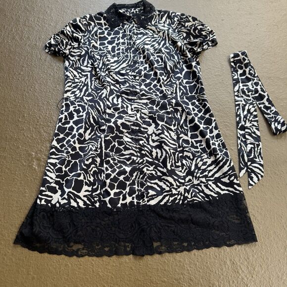 Bisou Bisou Shirt dress Size Large Black and Cream Geometric Short Lleeve - Picture 9 of 16